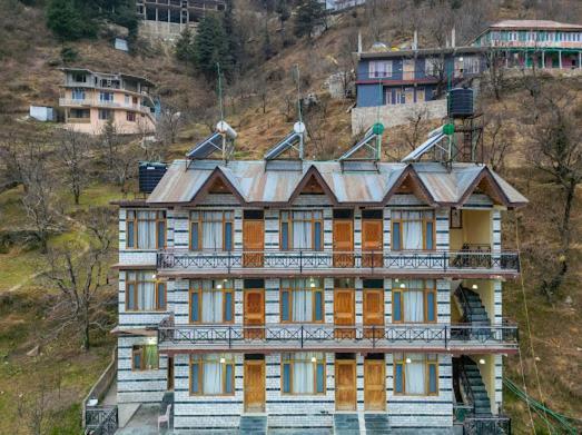Matri Chhaya Hotel - Manali (Himachal Pradesh) — Photos 1